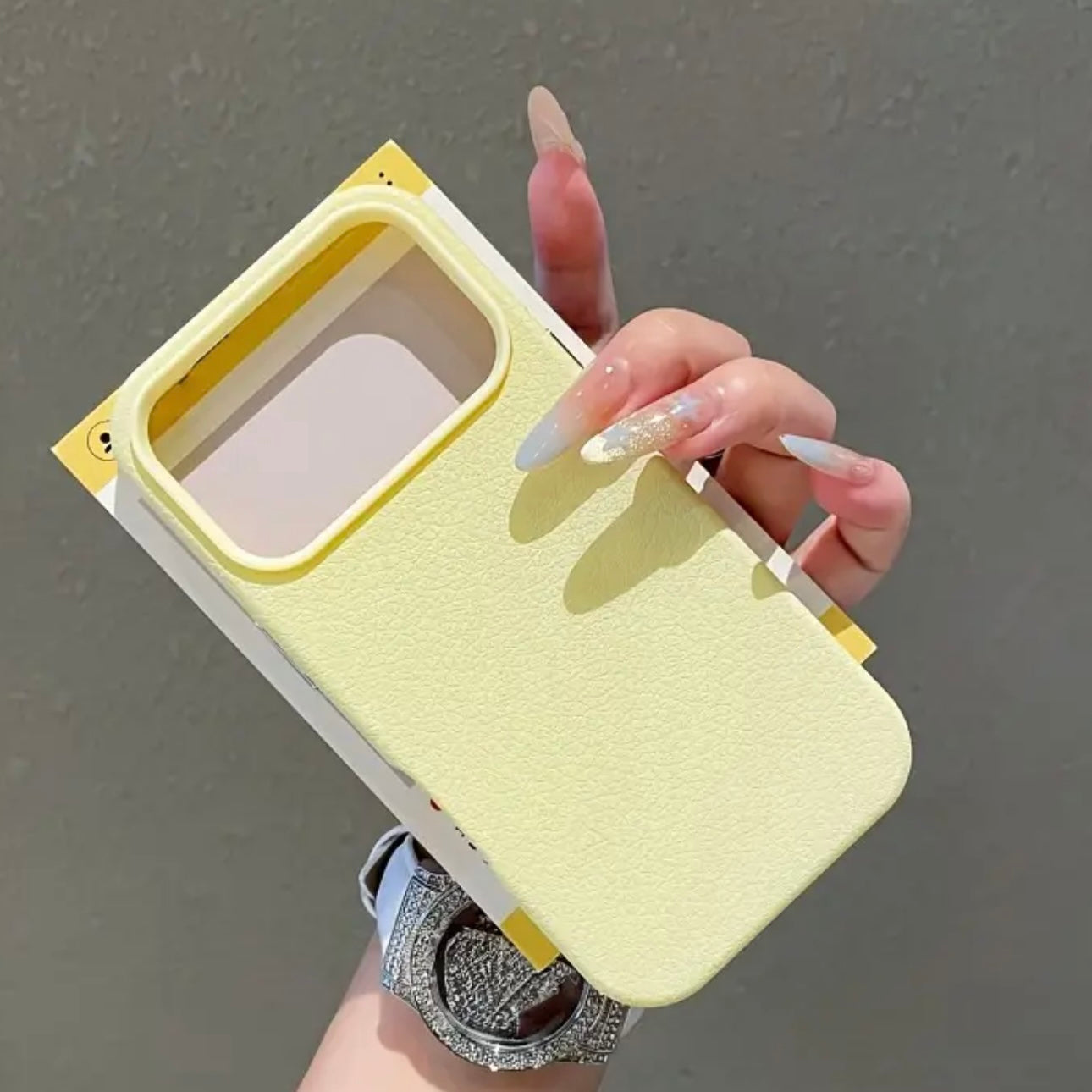 Estuch Tipo Cuero Iphone 17 Pro Max