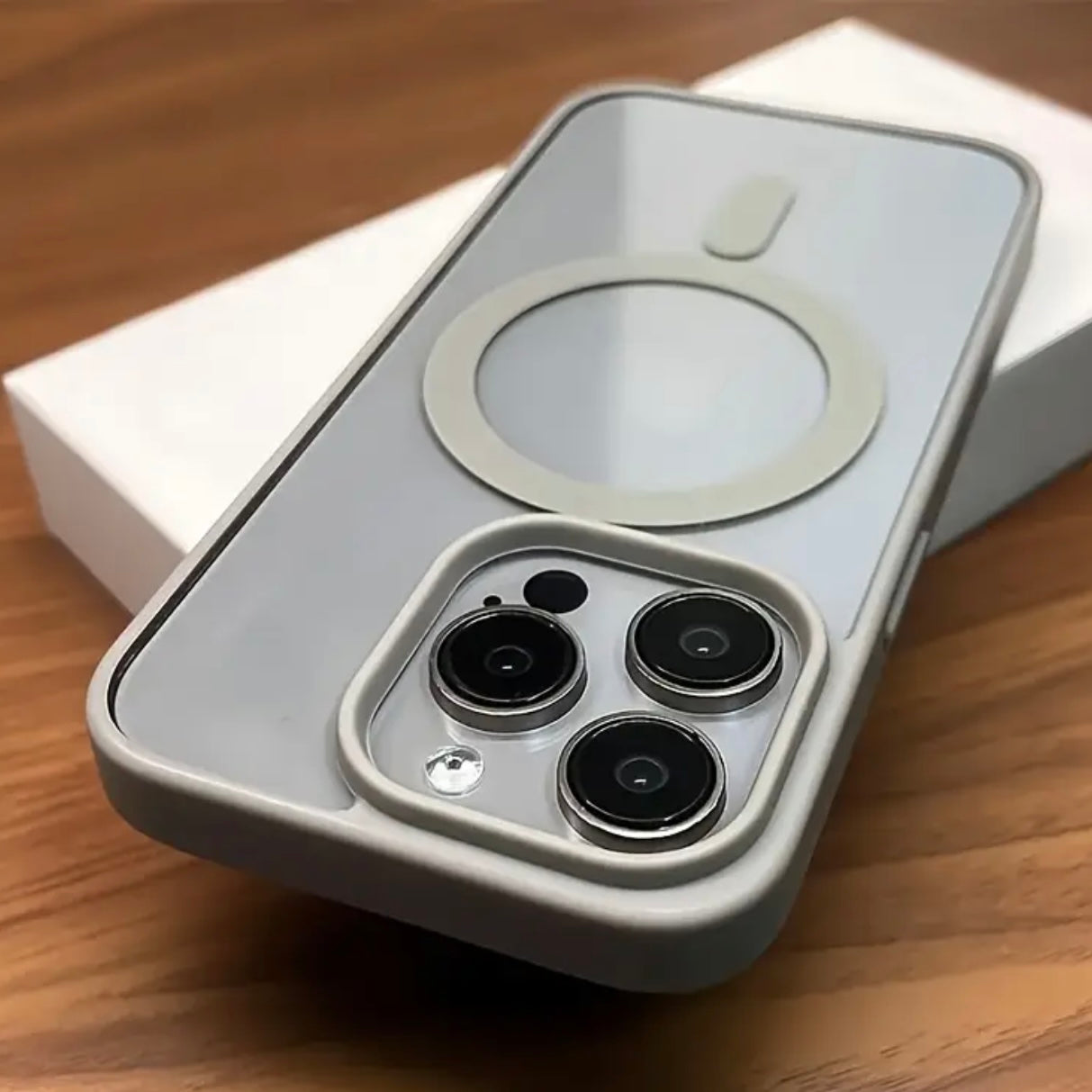 Estuche Magsafe Gris